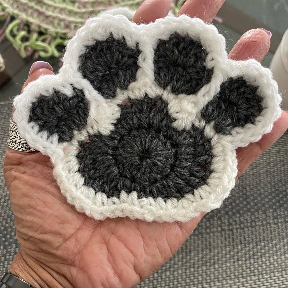 4 pieces set crochet dog paw Coaster handmade new